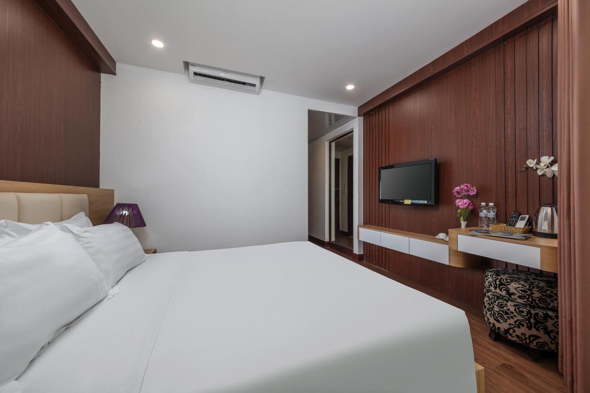 Millennium Hanoi Hotel Exterior photo